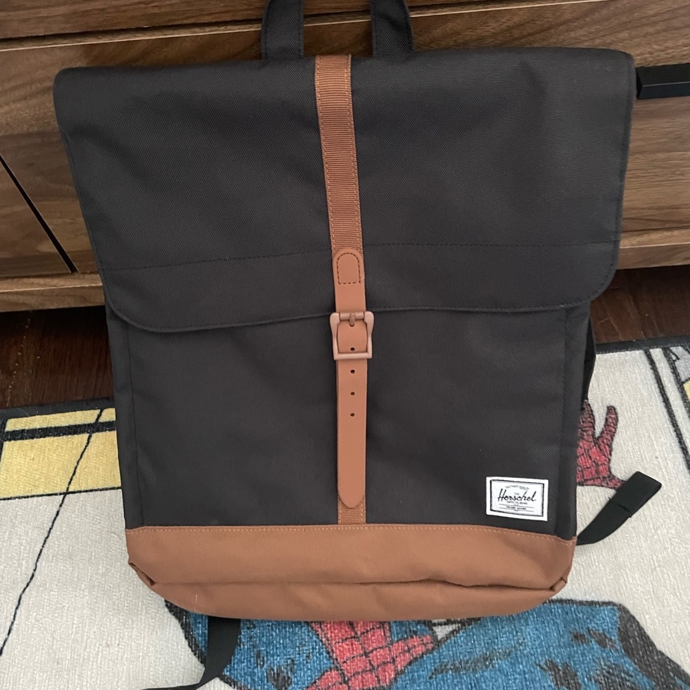 Herschel City Backpack | Mid-Volume